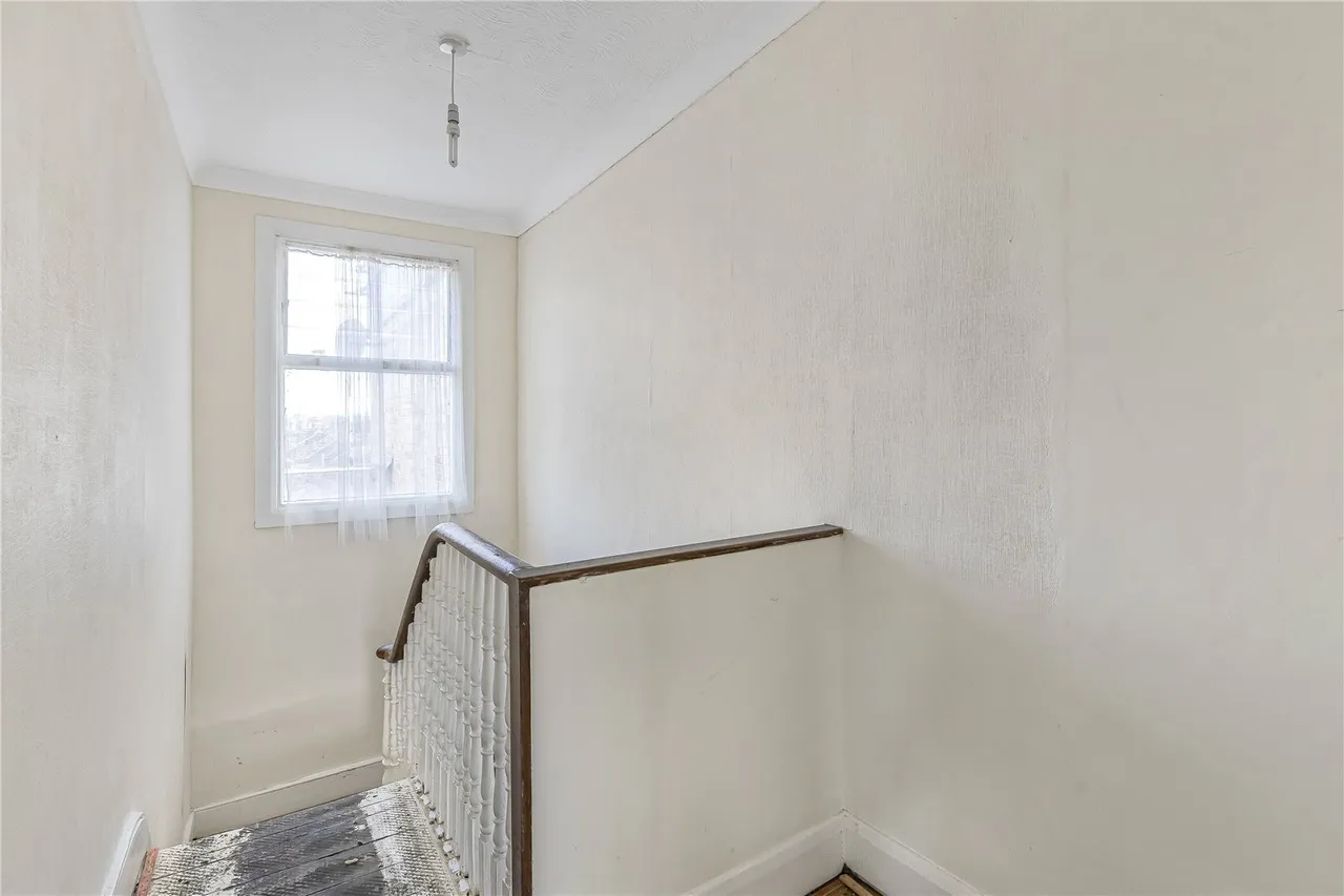Fulham Palace Road, London, W6, photo 12