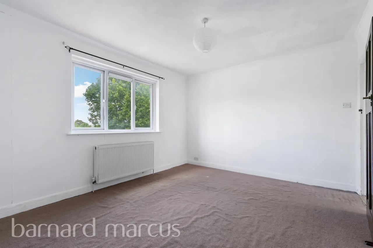 Wilton Parade, Feltham, photo 4