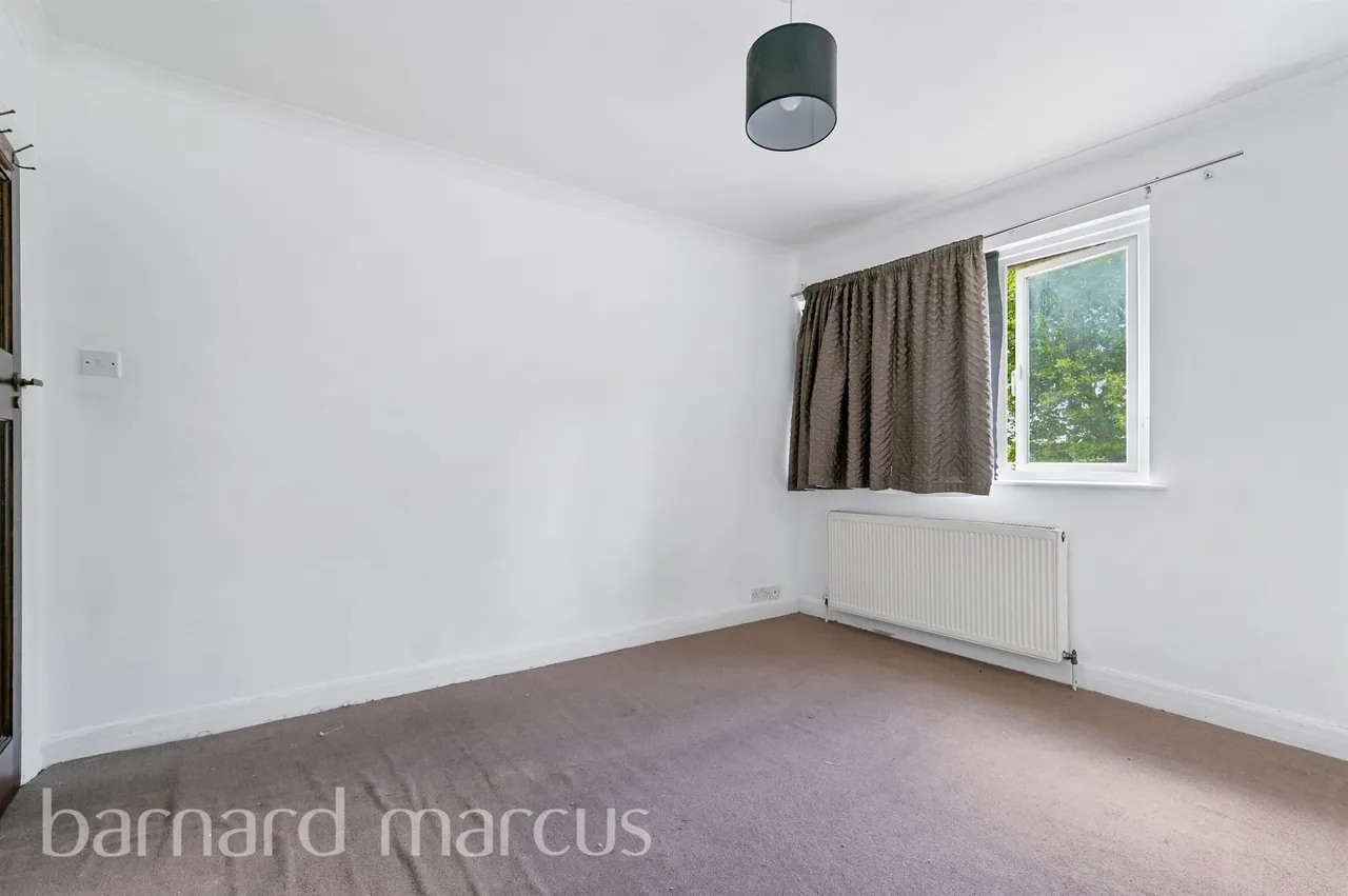 Wilton Parade, Feltham, photo 8