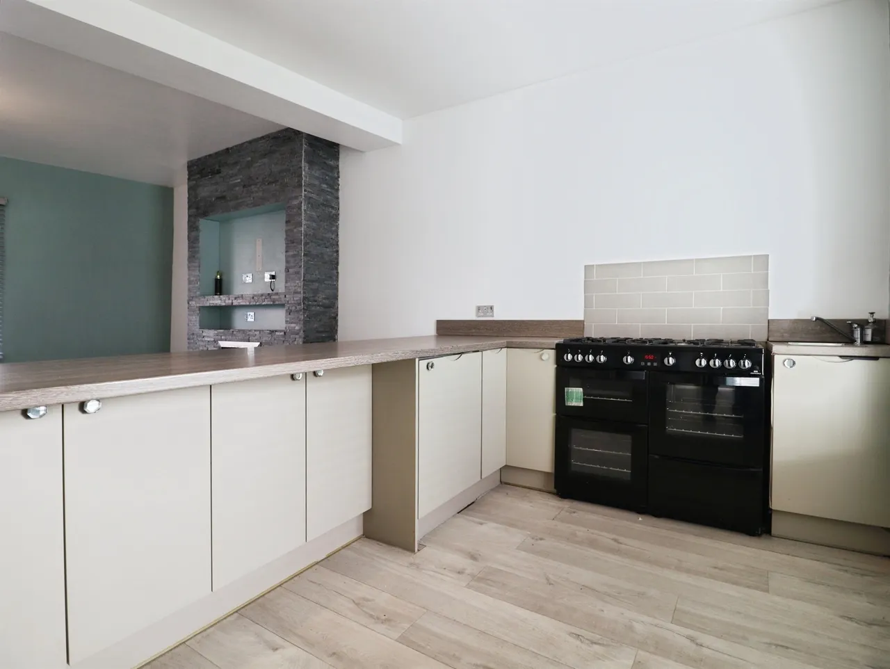 Vale Street, Barry, CF62, photo 5