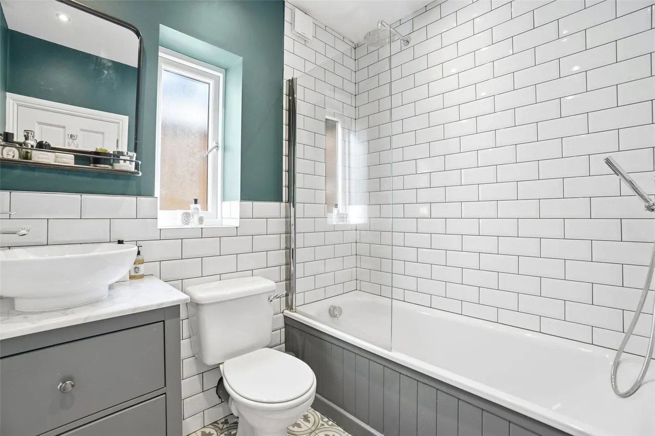 Warwick Road, Hampton Wick, KT1 4DW, photo 7