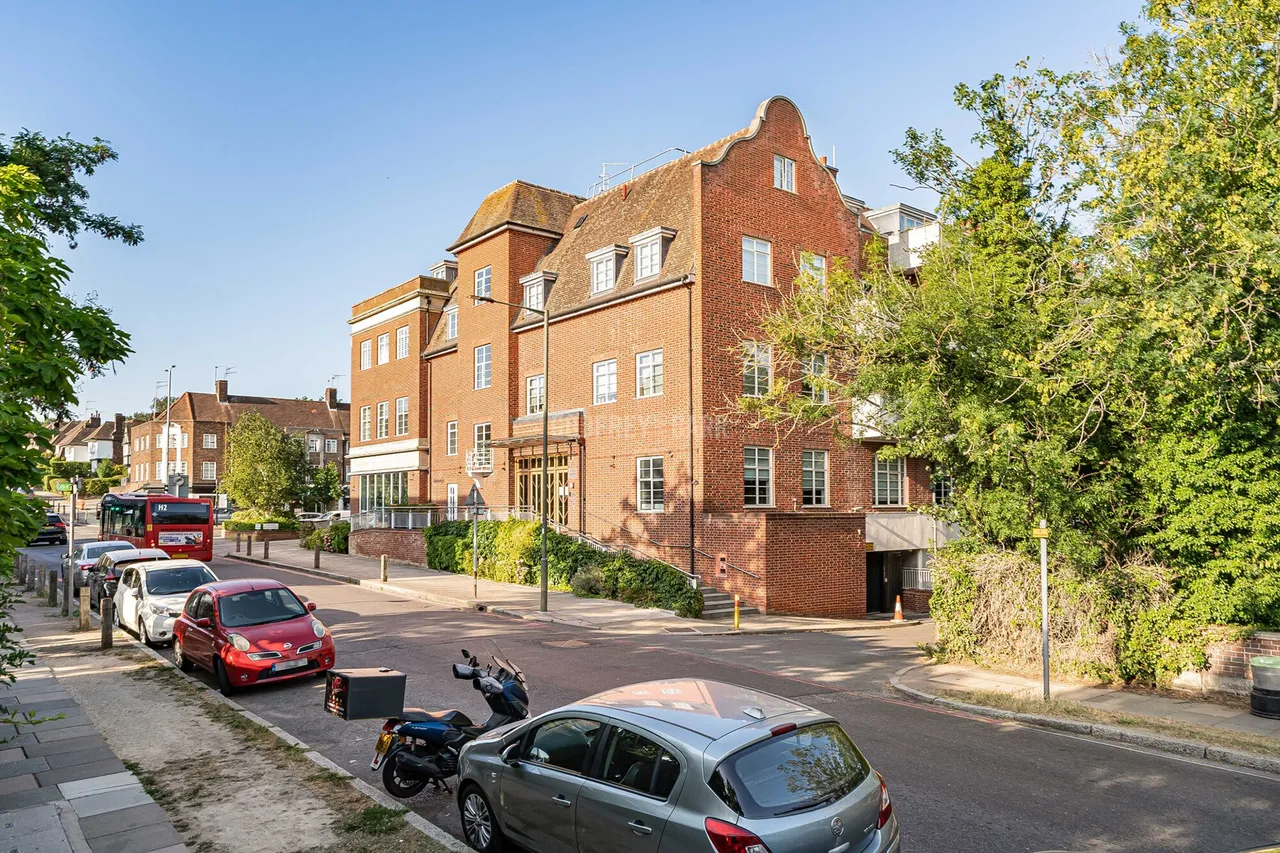Kingsley Way, Hampstead Garden Suburb, N2, photo 20