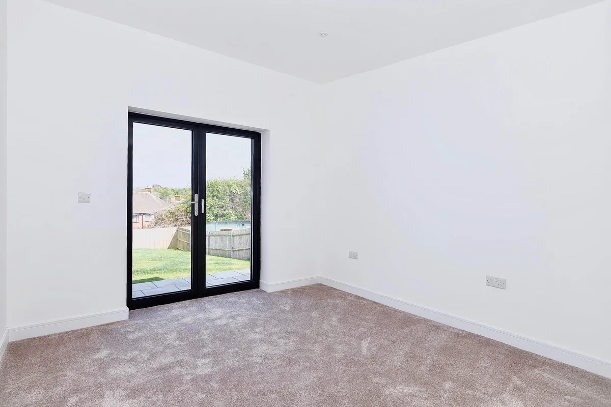 Brighton, BN41 2PL, photo 10
