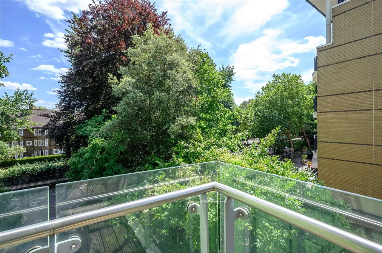 Hornsey Lane, Highgate, N6, photo 18