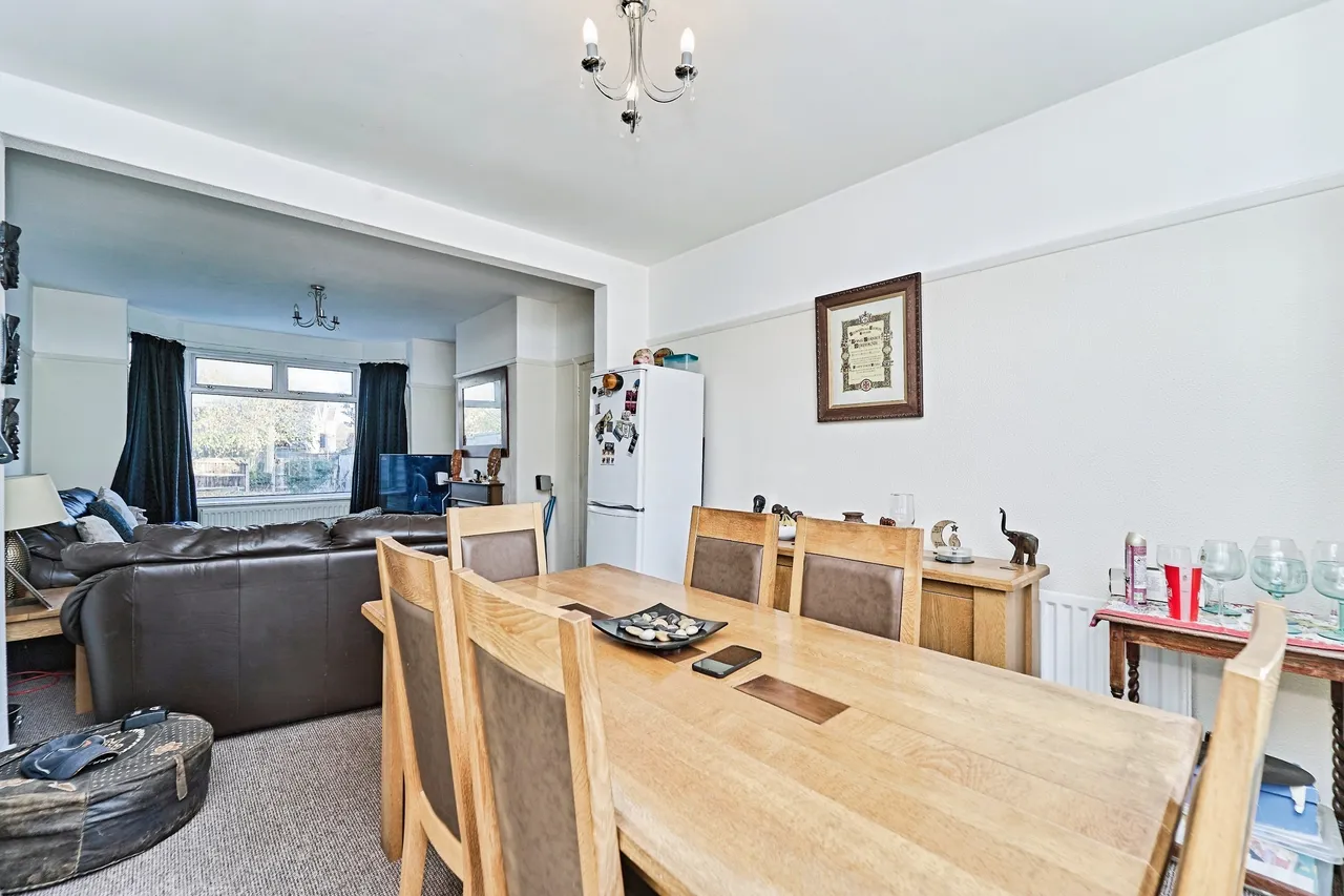 Lynton Avenue, West Bromwich, B71, photo 4