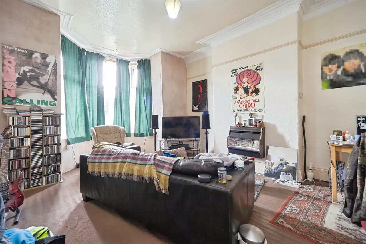 Carr Lane, Shipley, photo 7