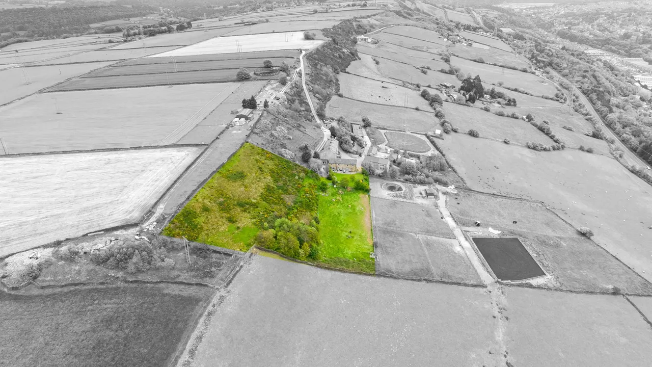 Whinstones, Briery Busk Farm, S36, photo 46