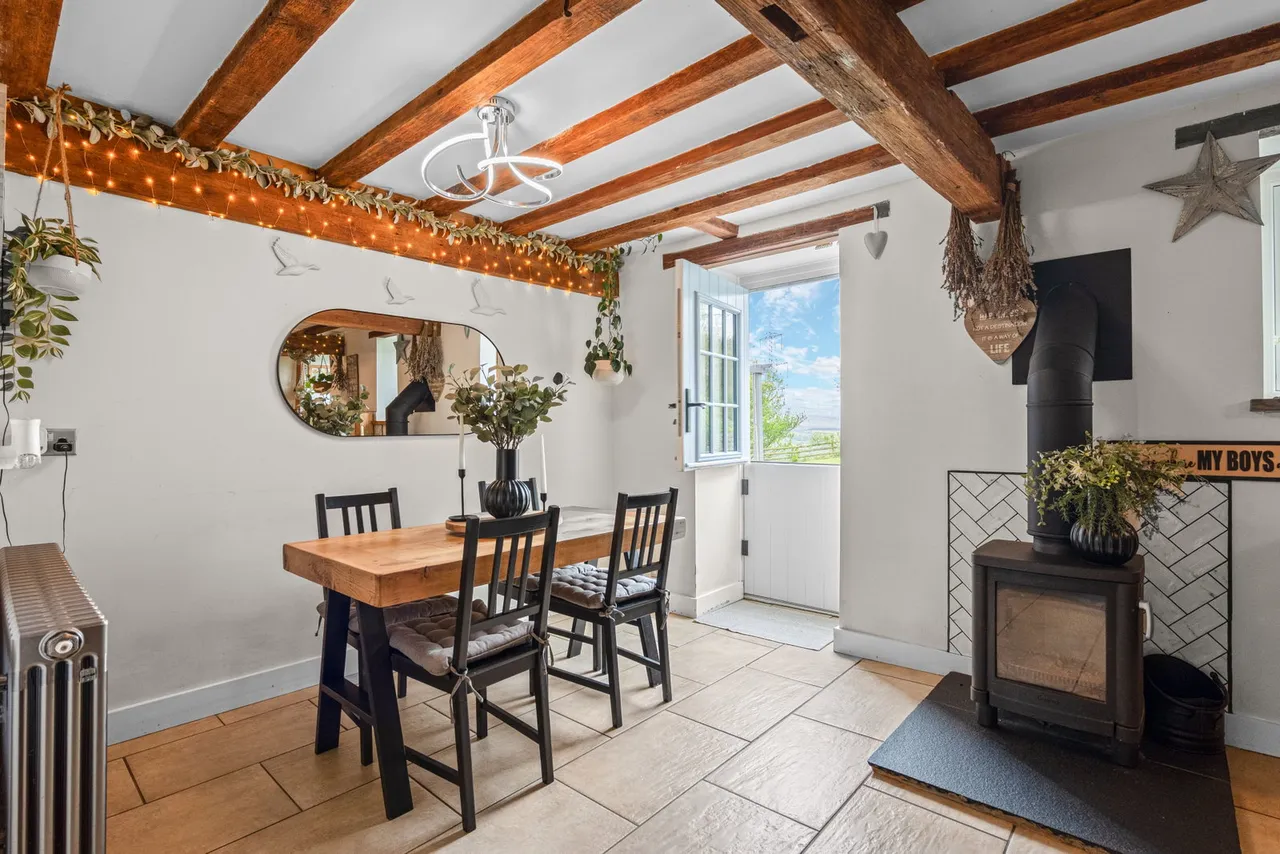 Whinstones, Briery Busk Farm, S36, photo 11