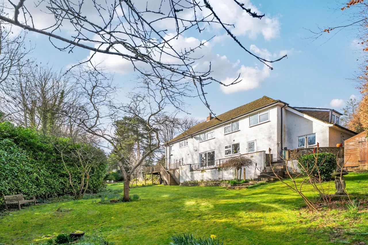 4 bed house for sale, Lunghurst Road, Woldingham, CR3