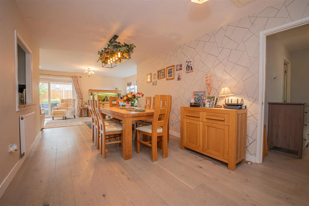Oakgrove Gardens, Bishopstoke, Eastleigh, Hampshire, SO50 6LZ, photo 6