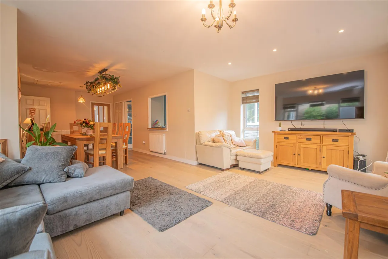 Oakgrove Gardens, Bishopstoke, Eastleigh, Hampshire, SO50 6LZ, photo 8