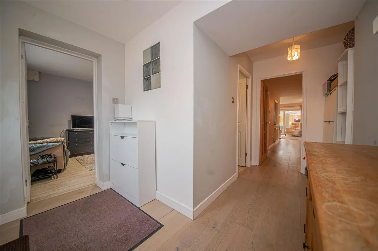 Oakgrove Gardens, Bishopstoke, Eastleigh, Hampshire, SO50 6LZ, photo 9
