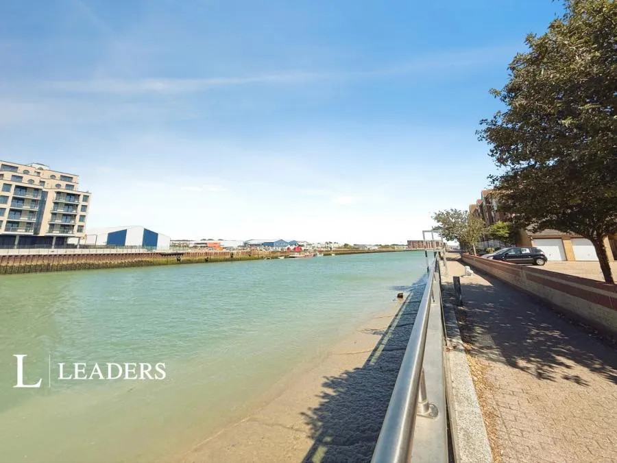 Emerald Quay, Shoreham-by-Sea, BN43, photo 18