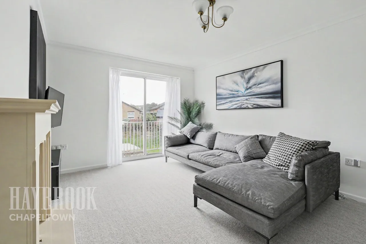 Caldbeck Grove, High Green, photo 2
