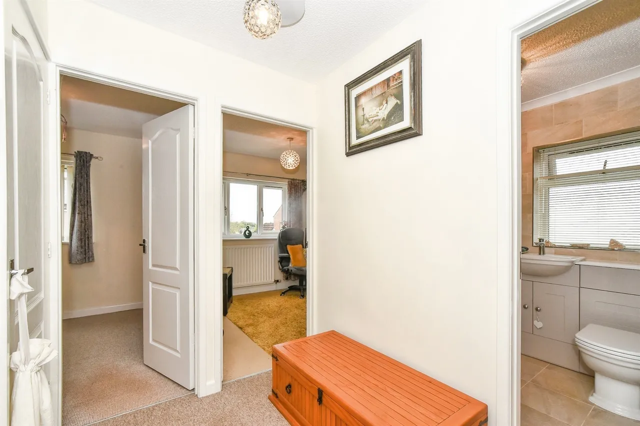 Fir Grove, Calne, SN11, photo 18