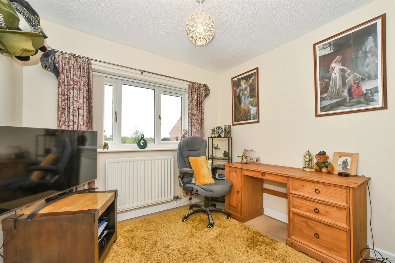 Fir Grove, Calne, SN11, photo 11