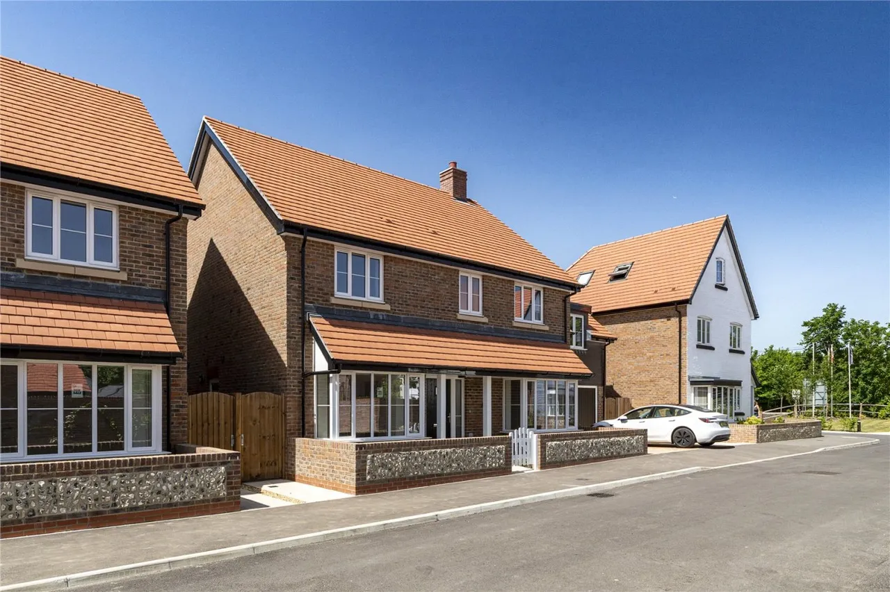Angmering, BN16, photo 15