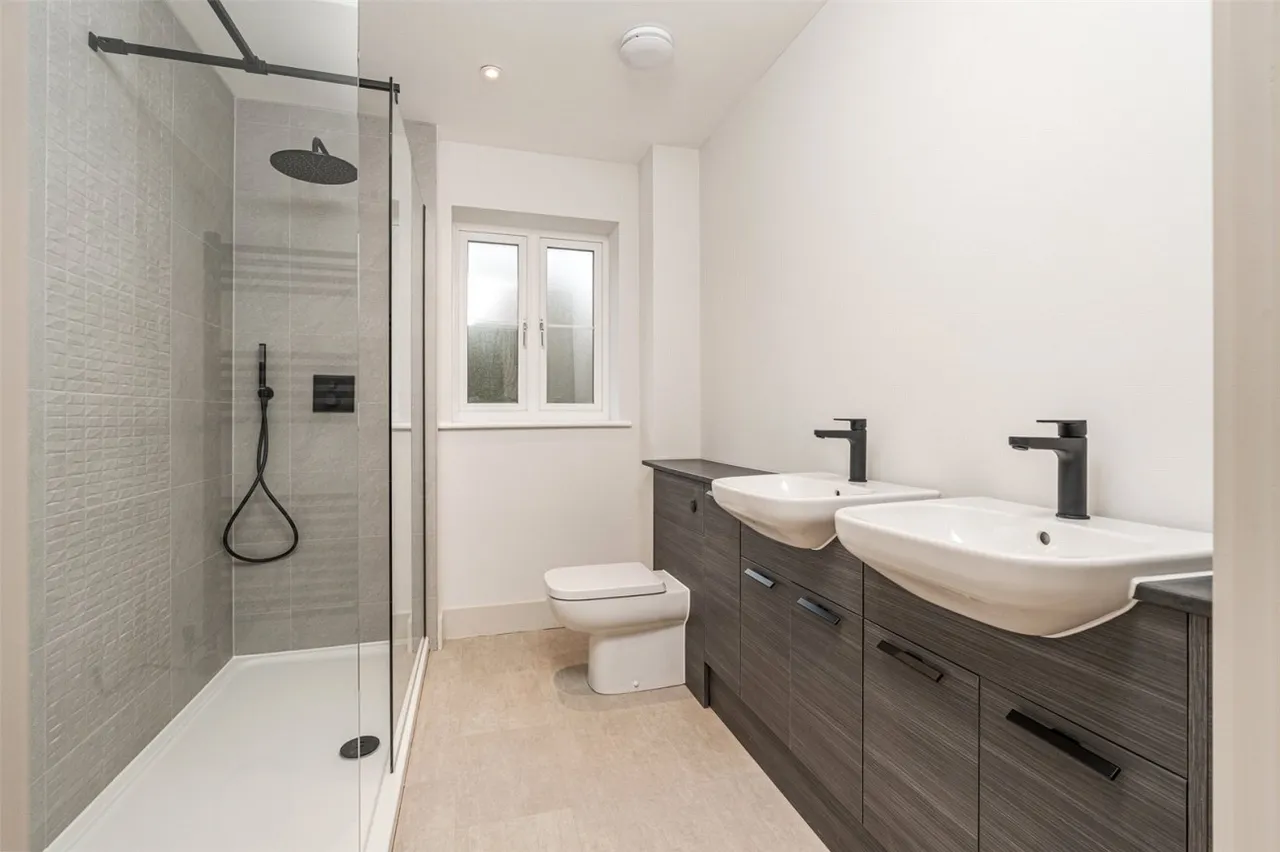 Angmering, BN16, photo 8