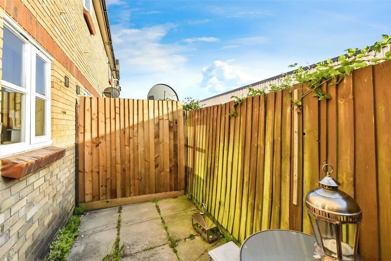 Amblecote Meadows, SE12, photo 4