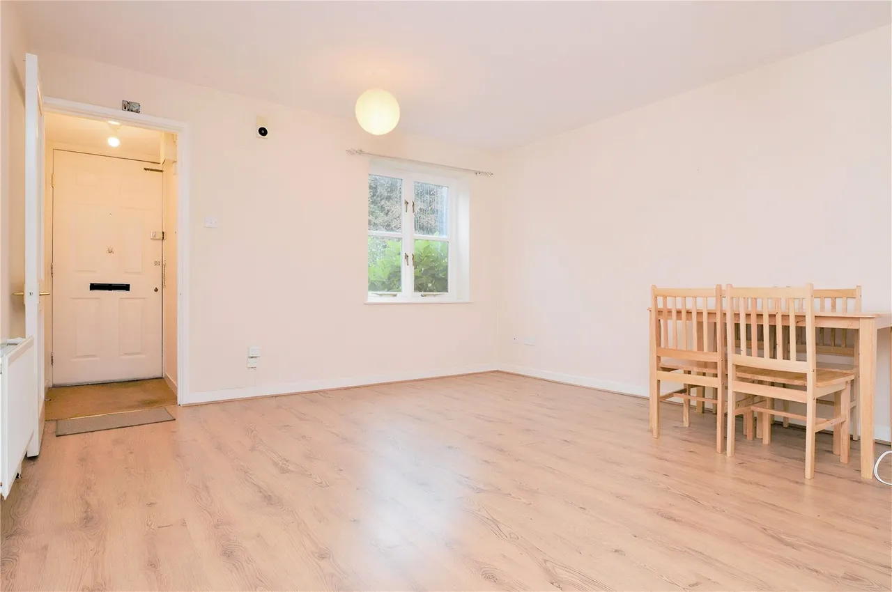 Amblecote Meadows, SE12, photo 3