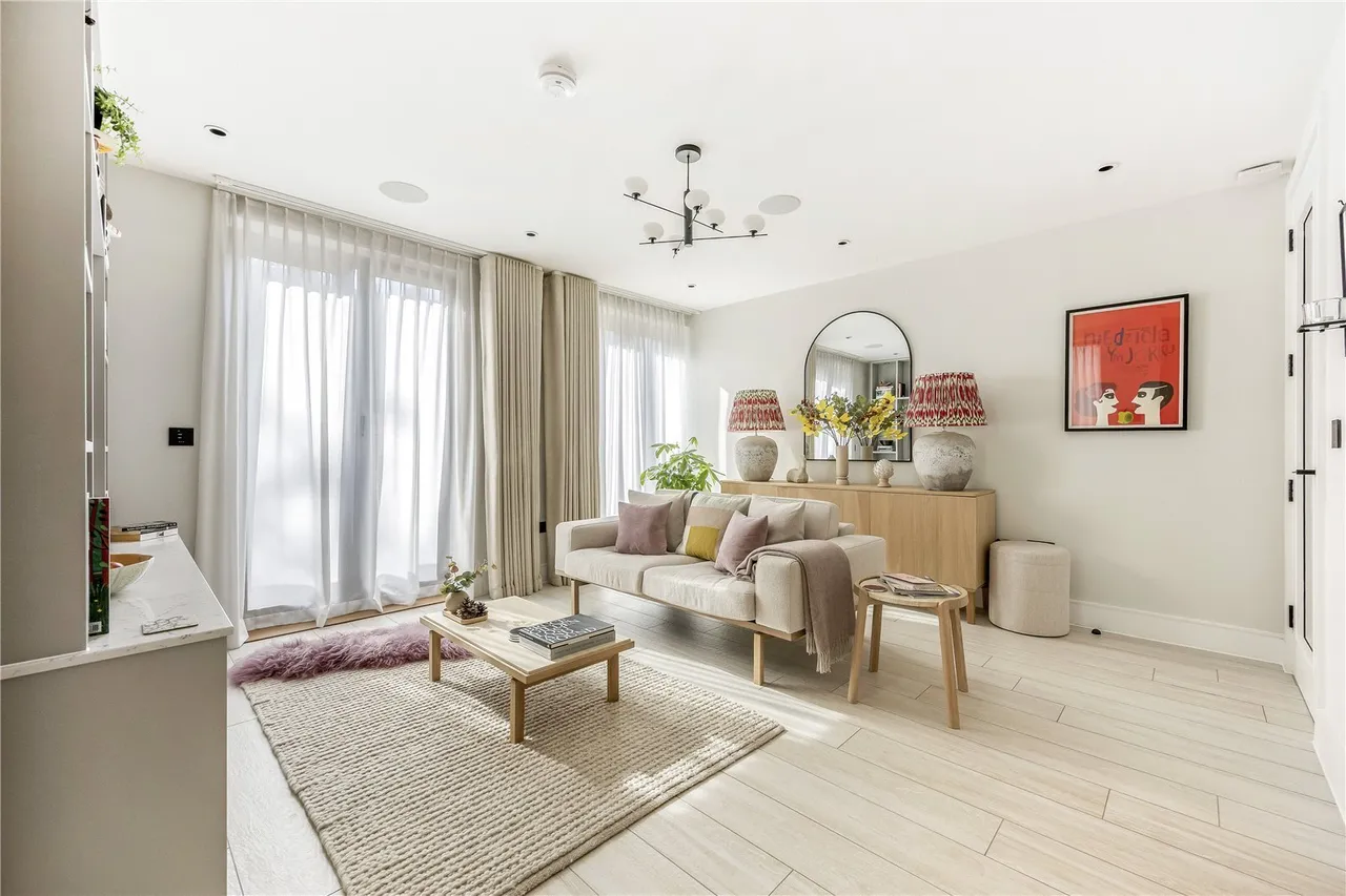 Parabola Road, Cheltenham, GL50, photo 4
