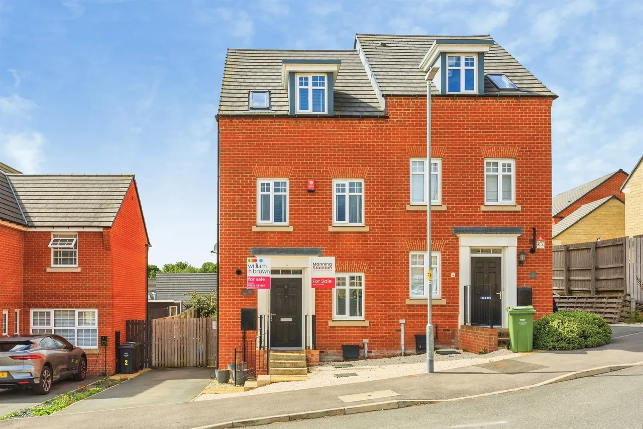 3 bed house for sale — Alexandra Lane, Flockton, Wakefield