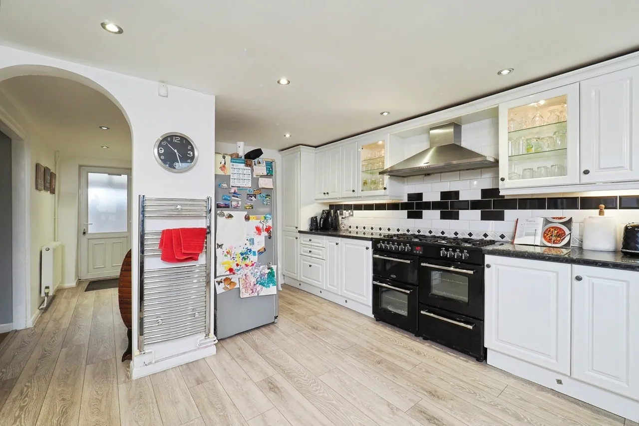 Leen Drive, Hucknall, Nottingham, Nottinghamshire, NG15, photo 3