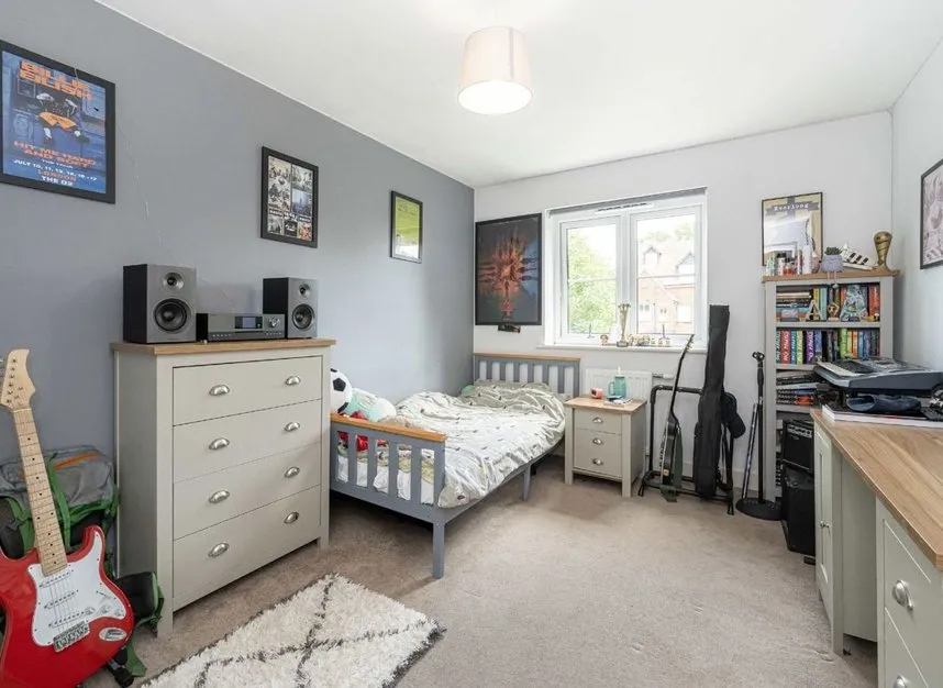 Blacksmith Close, Sunbury-On-Thames, TW16, photo 8