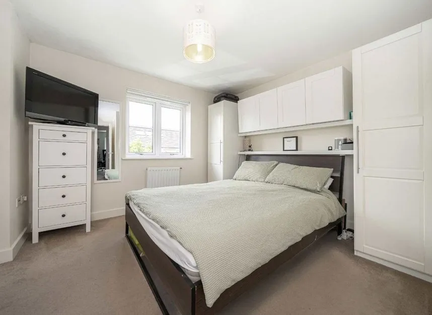 Blacksmith Close, Sunbury-On-Thames, TW16, photo 6