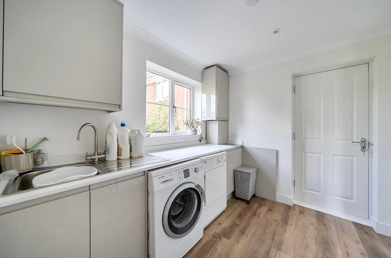 Alder Glade, Burghfield Common, Reading, Berkshire, RG7 3HW, photo 15