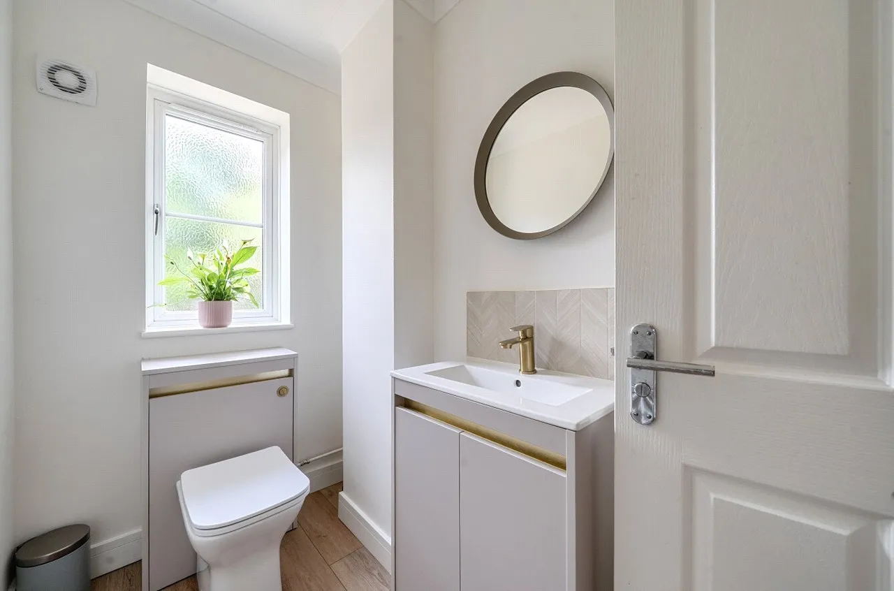 Alder Glade, Burghfield Common, Reading, Berkshire, RG7 3HW, photo 11