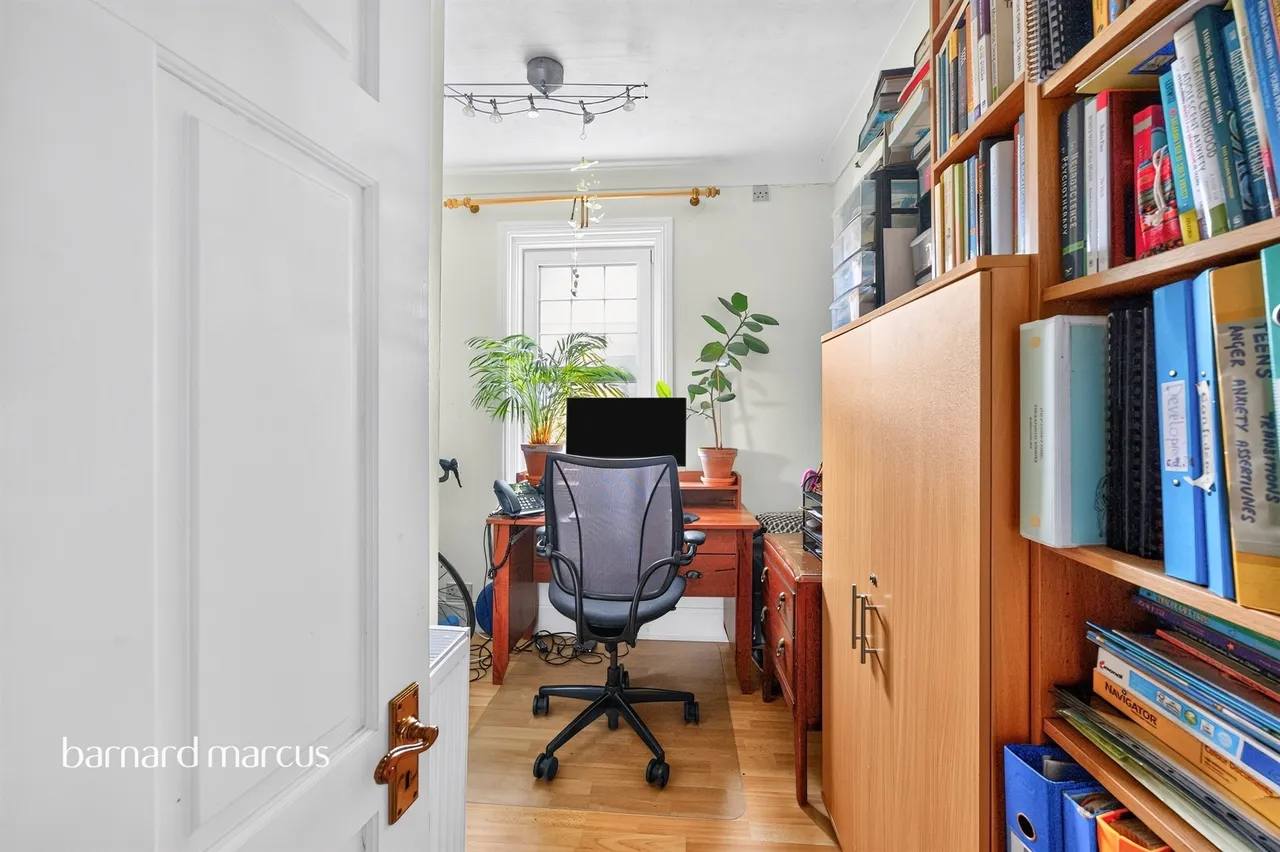 Carshalton Road, Sutton, SM1, photo 8