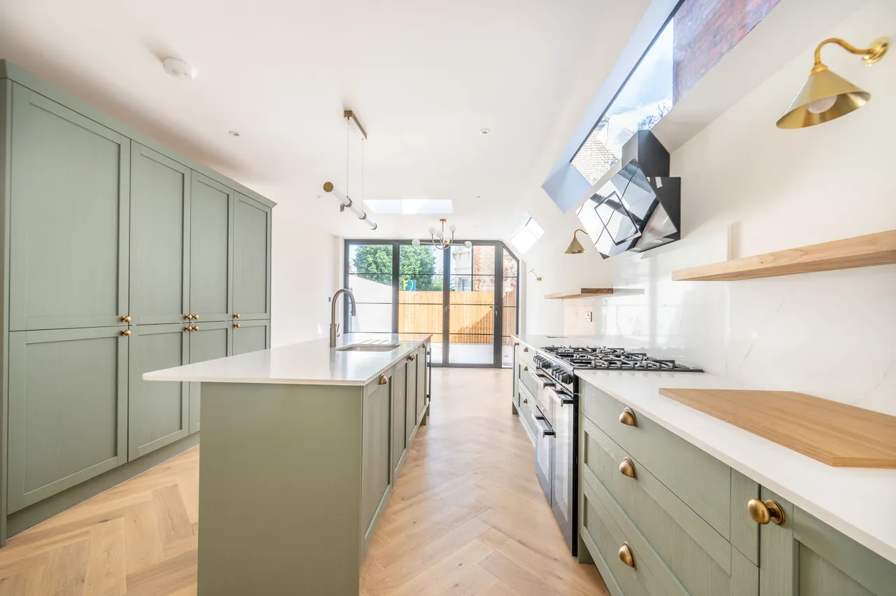21 Balmoral Road, London, photo 3