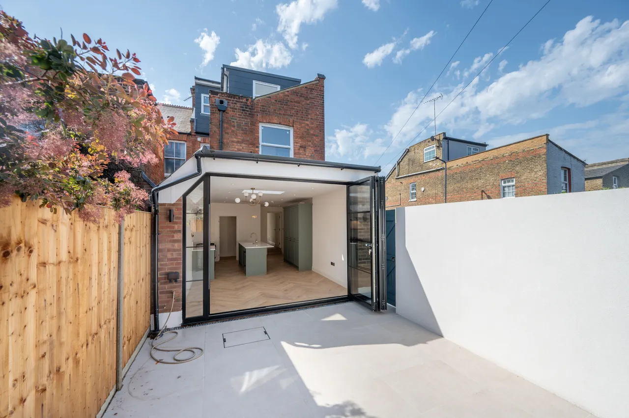 21 Balmoral Road, London, photo 4