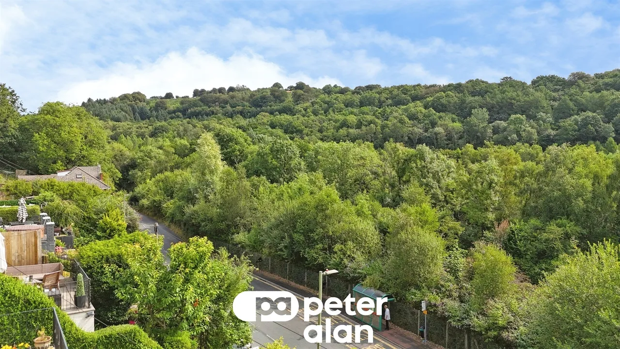 North Road, Newport, NP11, photo 2