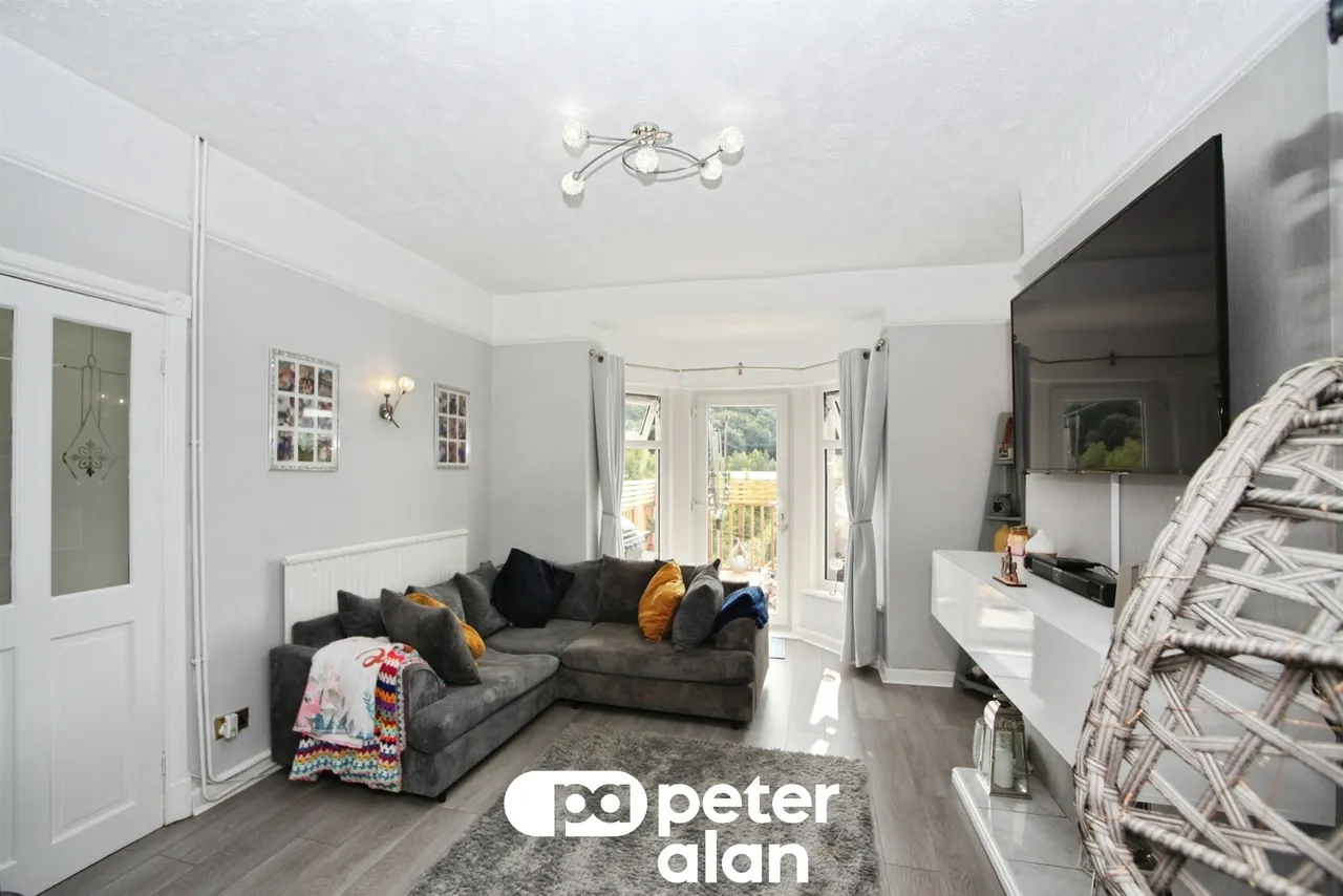 North Road, Newport, NP11, photo 3