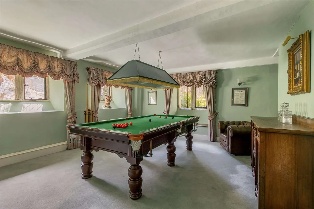 South Luffenham Hall, Hall Lane, South Luffenham, Oakham, LE15 8NW, photo 6