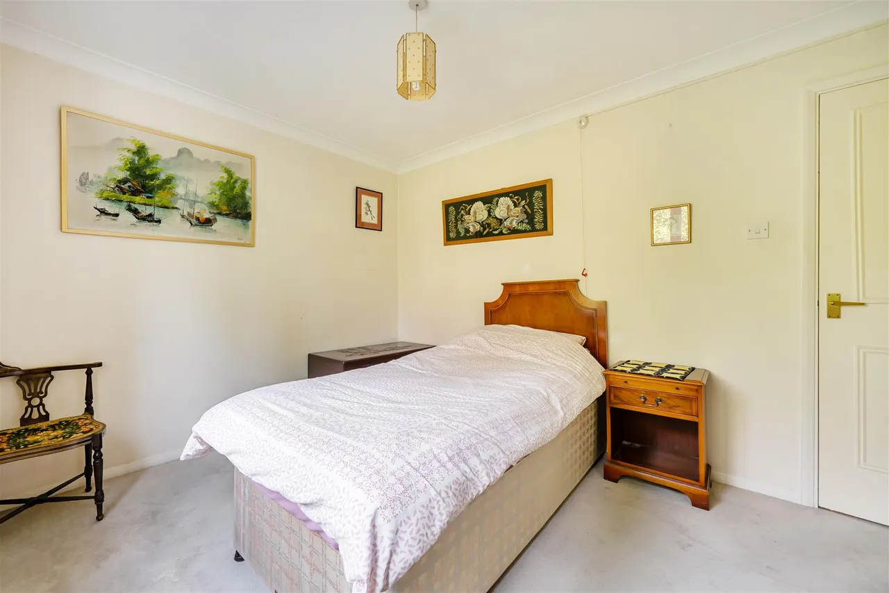 Reading Road, Wokingham, RG41, photo 9