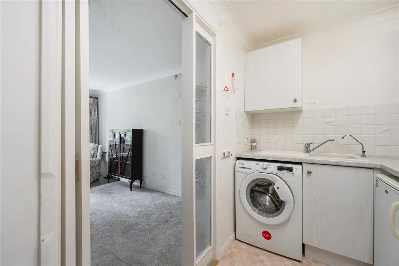 Reading Road, Wokingham, RG41, photo 8