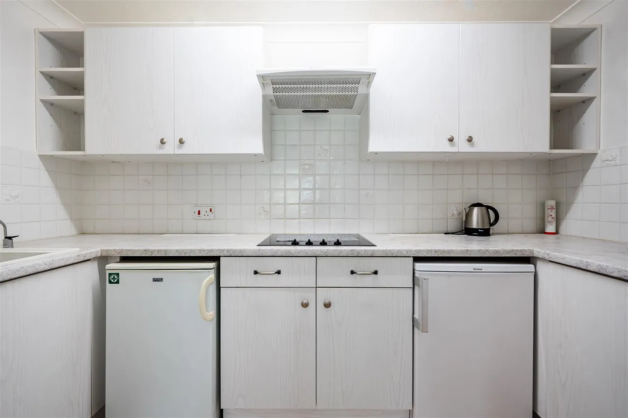 Reading Road, Wokingham, RG41, photo 7