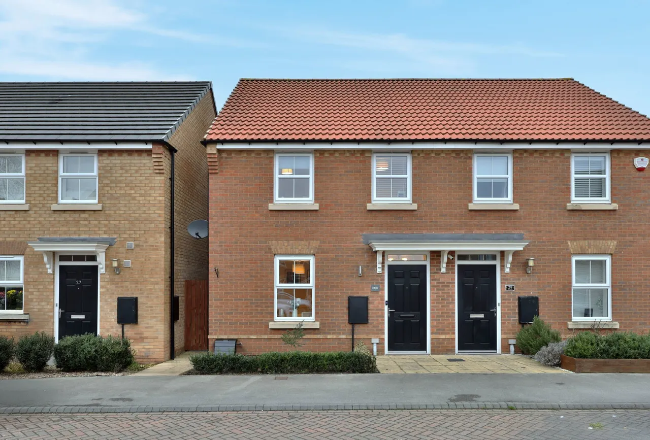 3 bed house for sale, Salvin Road, Stamford Bridge