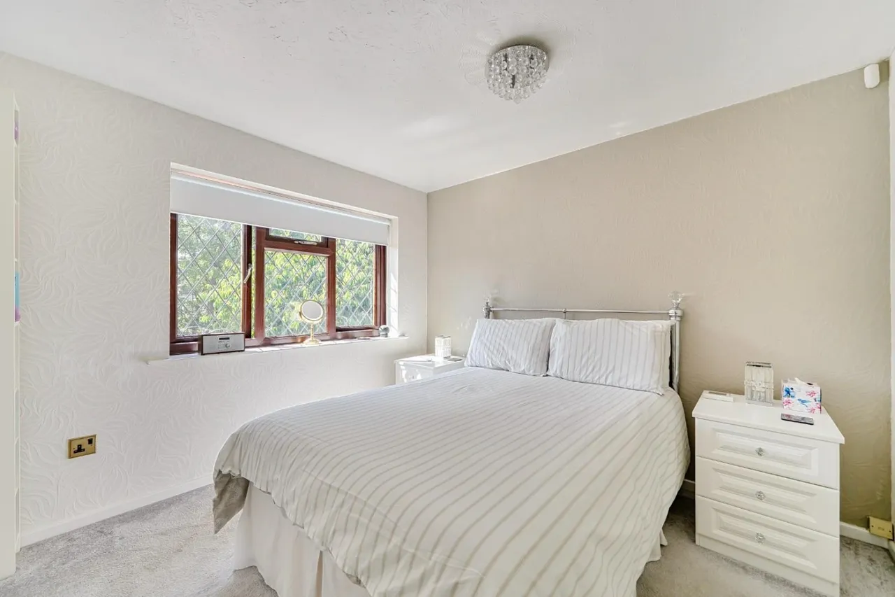 Mossdale, Wilnecote, B77, photo 11