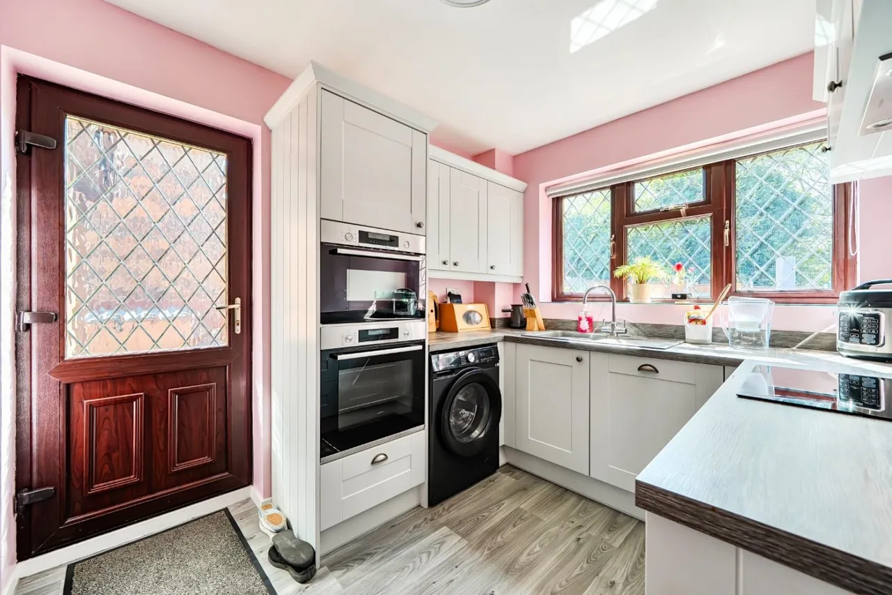 Mossdale, Wilnecote, B77, photo 6