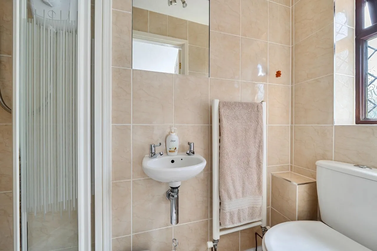 Mossdale, Wilnecote, B77, photo 13