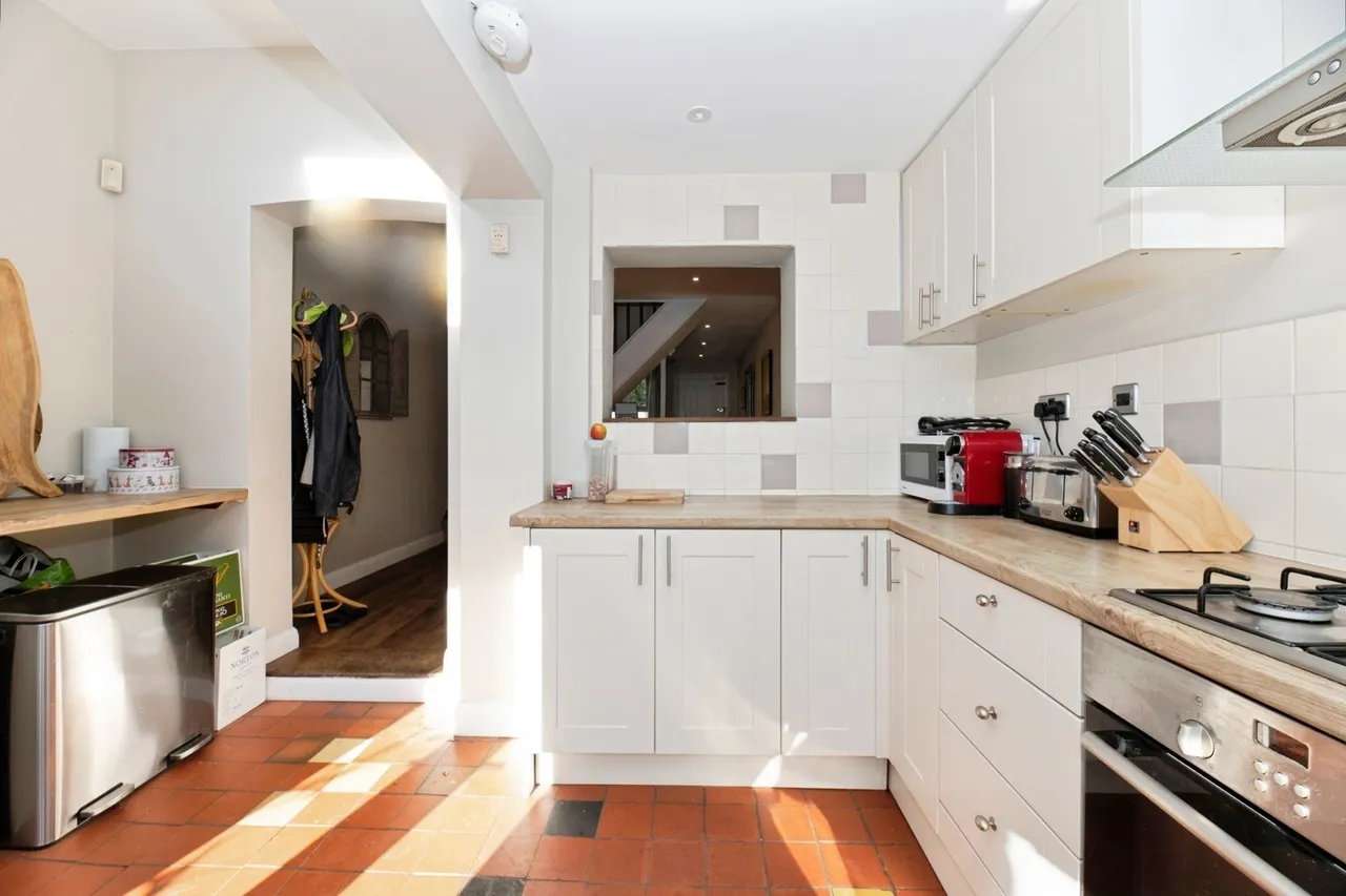 Downside Bridge Road, Cobham, KT11, photo 8