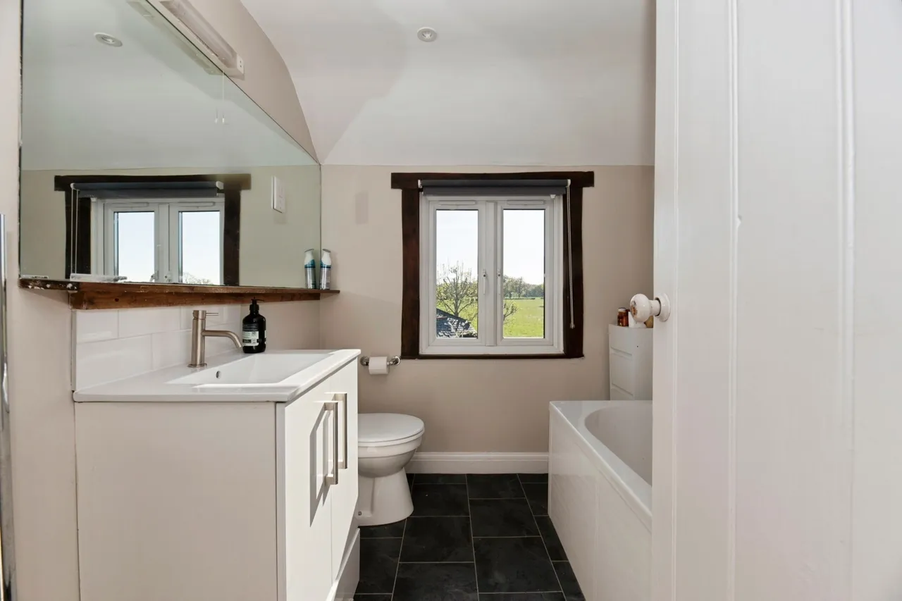Downside Bridge Road, Cobham, KT11, photo 12