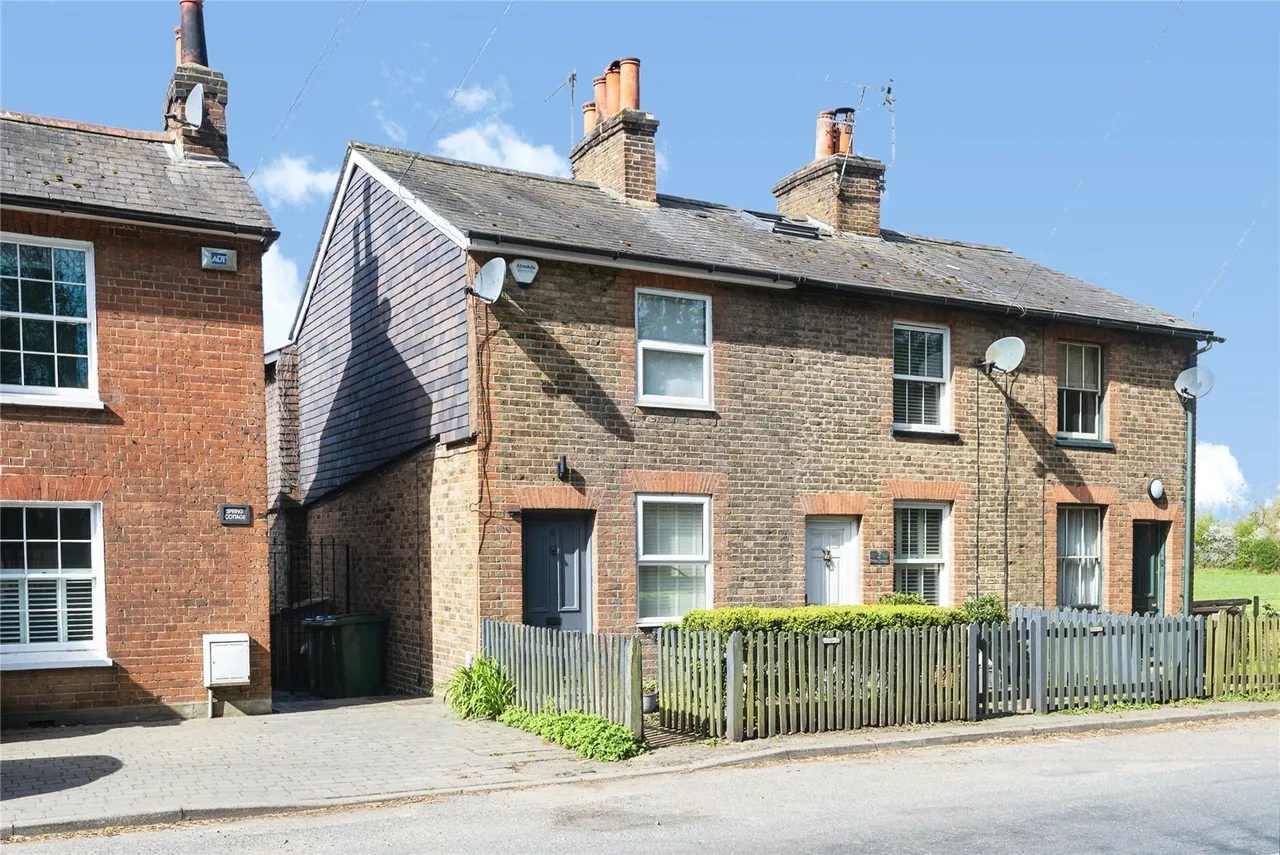 2 bed house for sale, Downside Bridge Road, Cobham, KT11