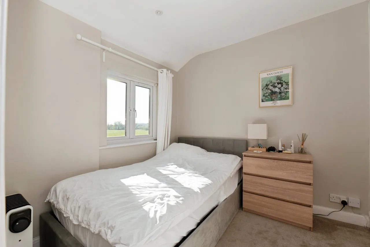 Downside Bridge Road, Cobham, KT11, photo 11