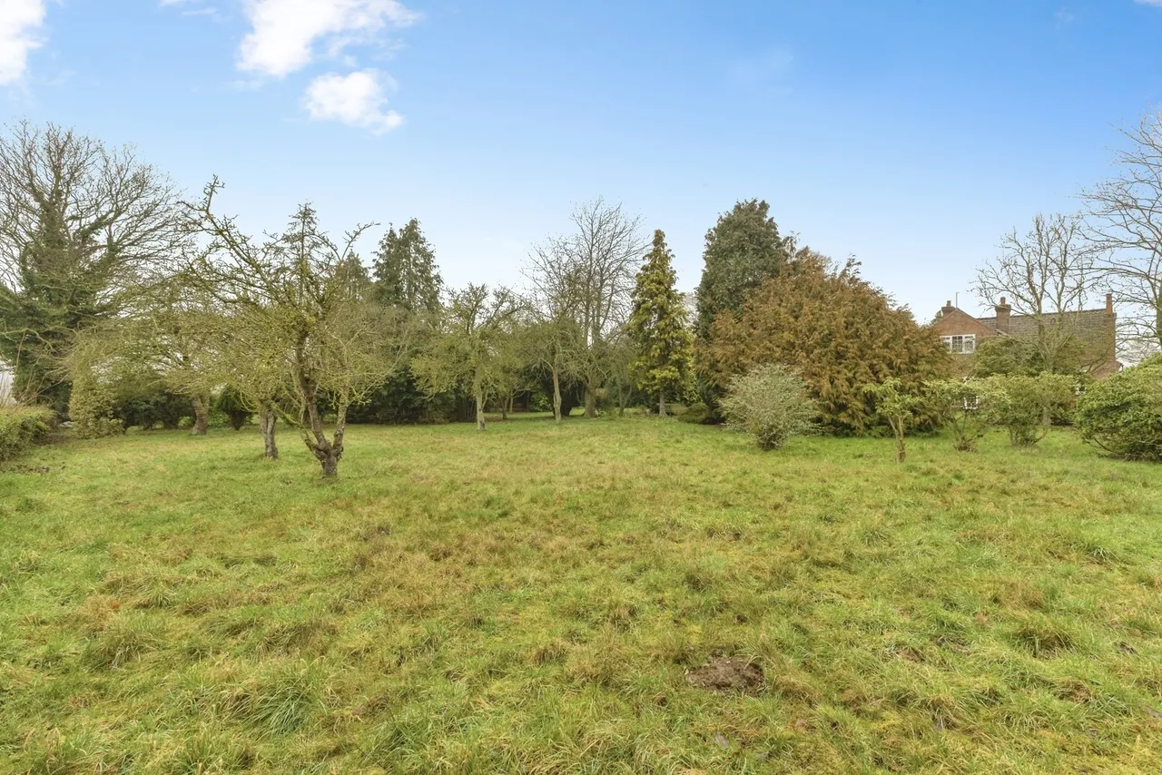 Barnham Broom Road, Wymondham, Norfolk, NR18, photo 13
