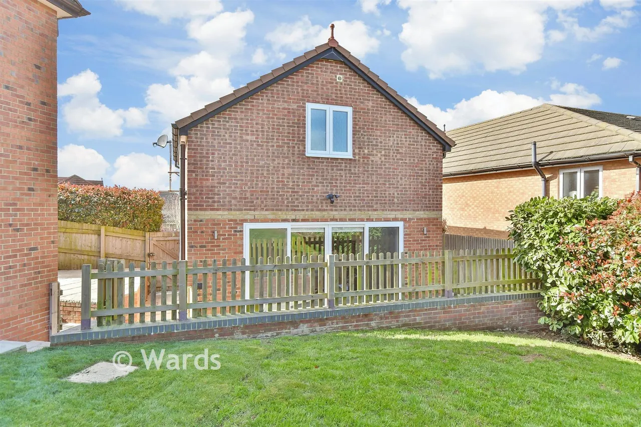 Hustlings Drive, Eastchurch, ME12, photo 16